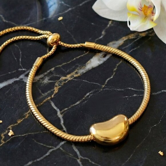 18K Gold Plated Stainless Steel Adjustable Bracelet With Smooth Bean Charm - Picture 9 of 9
